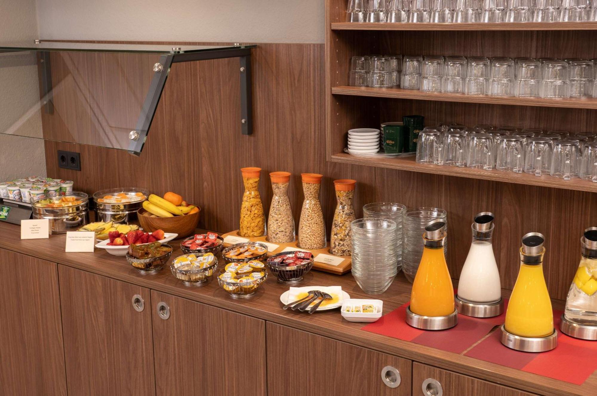 Best Western Comfort Business Hotel Duesseldorf-Нойс Экстерьер фото