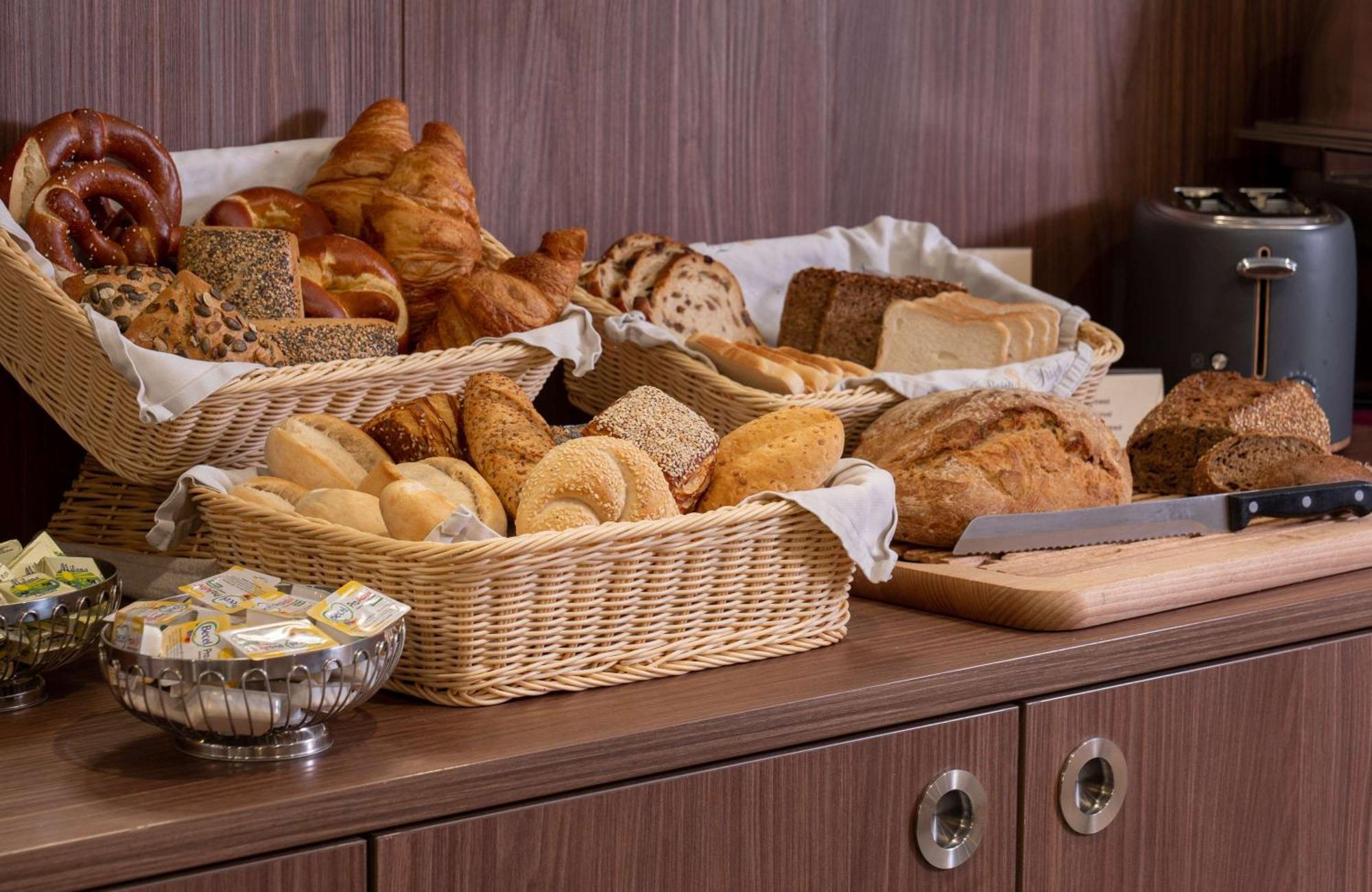 Best Western Comfort Business Hotel Duesseldorf-Нойс Экстерьер фото